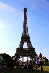 埃菲爾鐵塔 鋼構(gòu)巨擘的永恒魅力